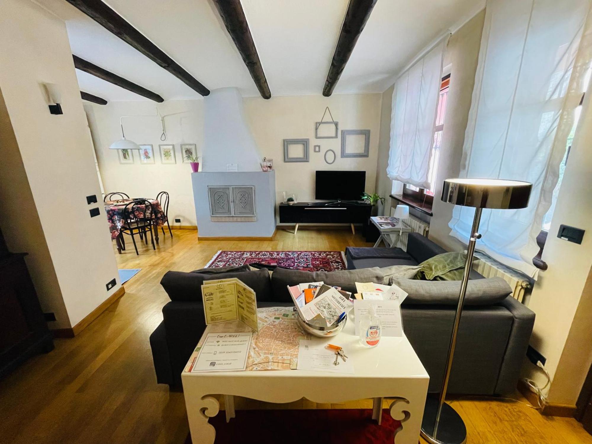 Casa Caroli, Charme E Comfort Nel Cuore Di Alba Екстериор снимка