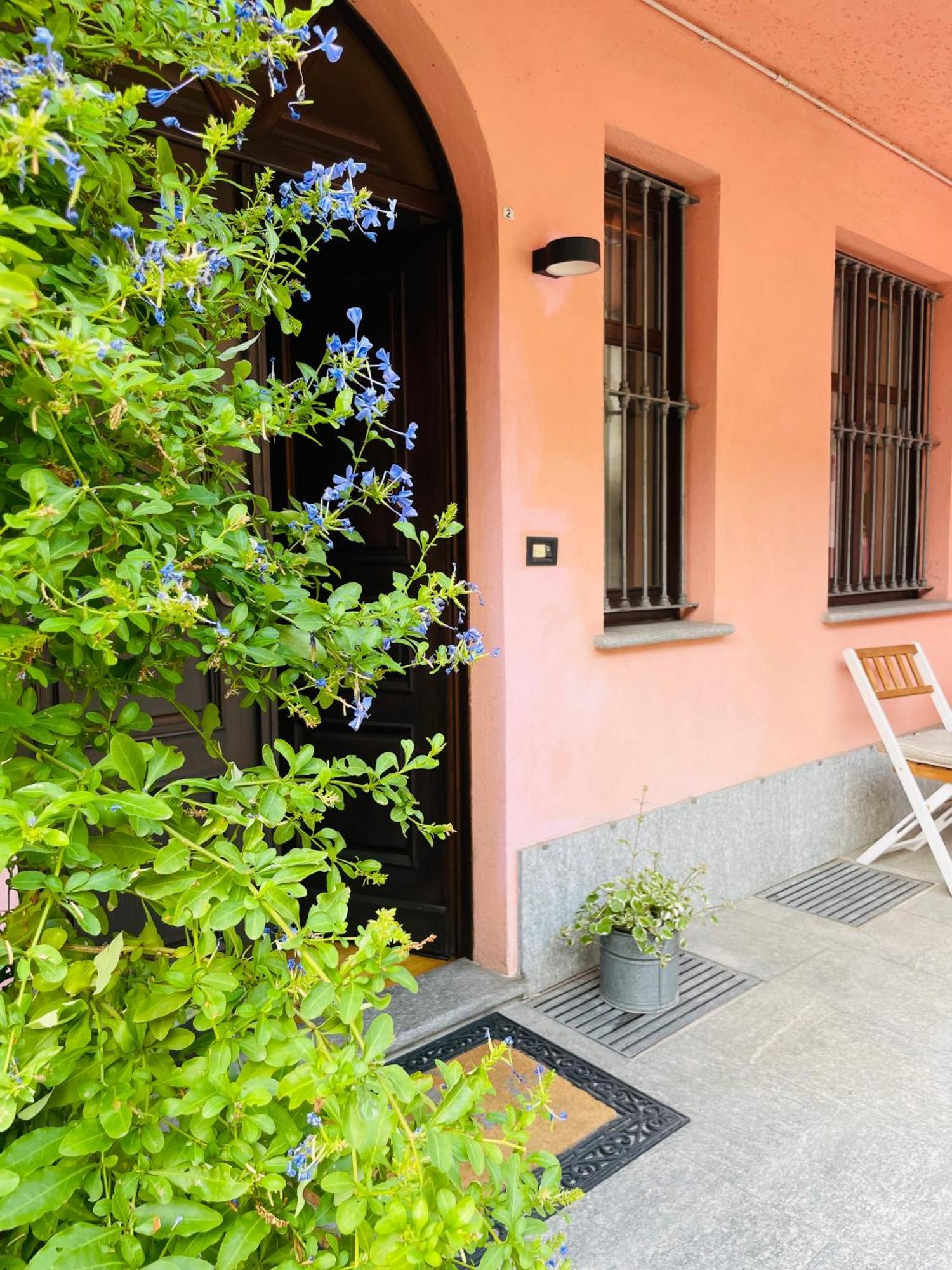 Casa Caroli, Charme E Comfort Nel Cuore Di Alba Екстериор снимка