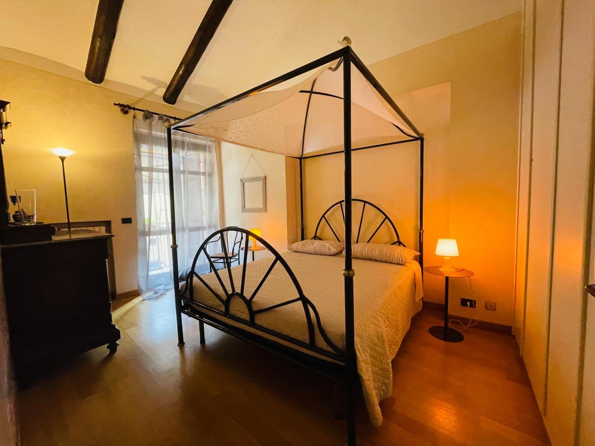 Casa Caroli, Charme E Comfort Nel Cuore Di Alba Екстериор снимка