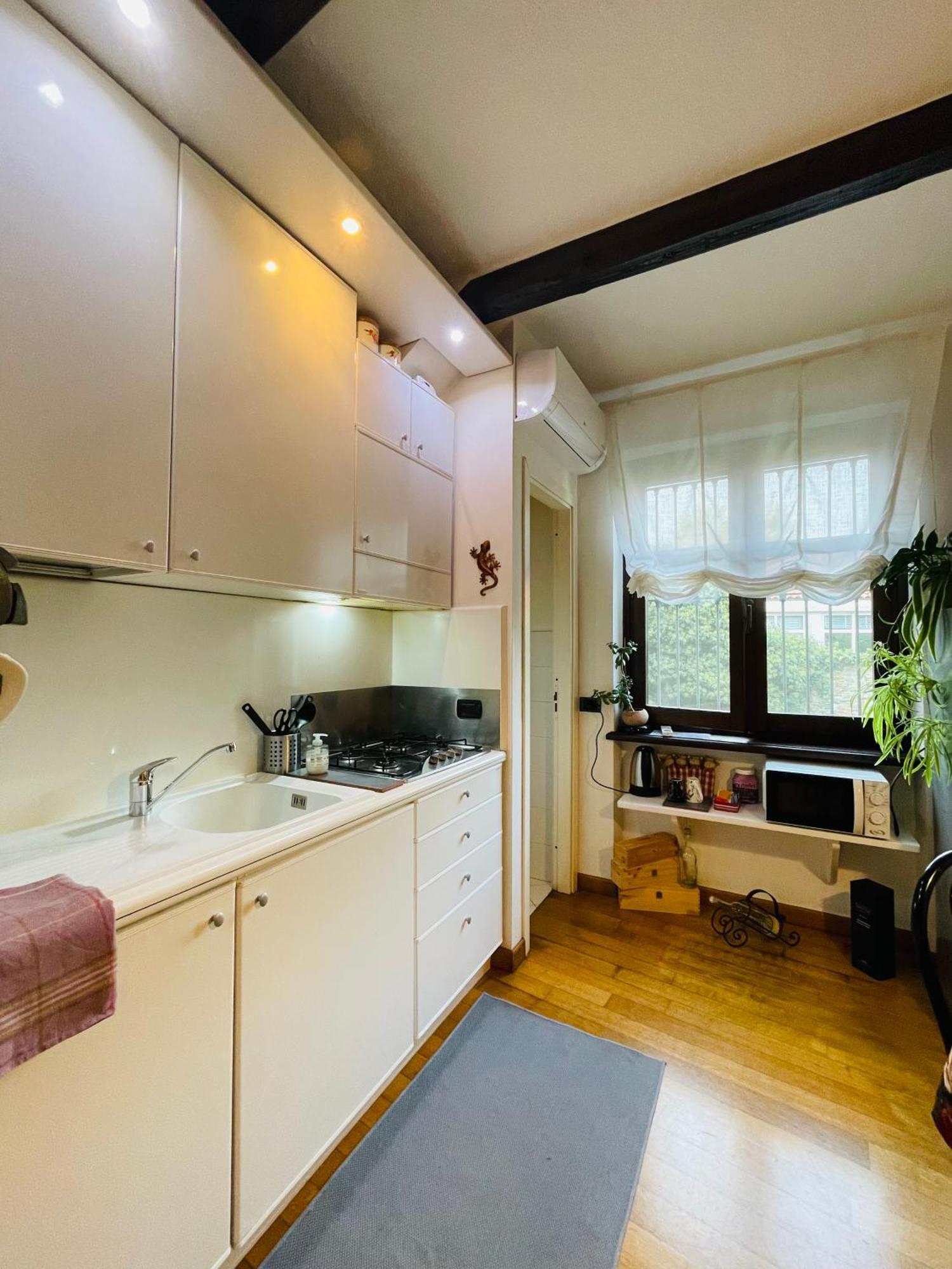 Casa Caroli, Charme E Comfort Nel Cuore Di Alba Екстериор снимка