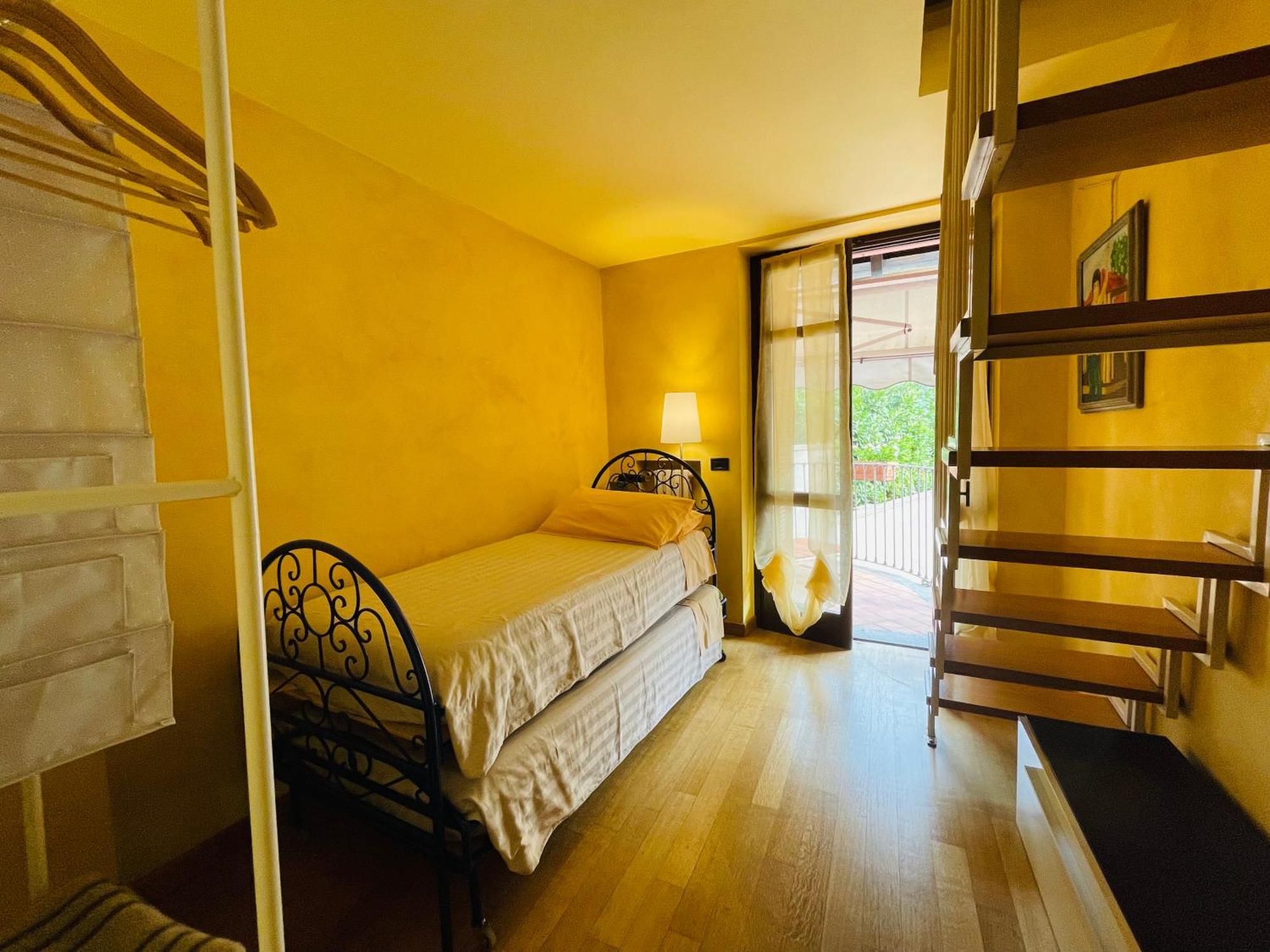 Casa Caroli, Charme E Comfort Nel Cuore Di Alba Екстериор снимка