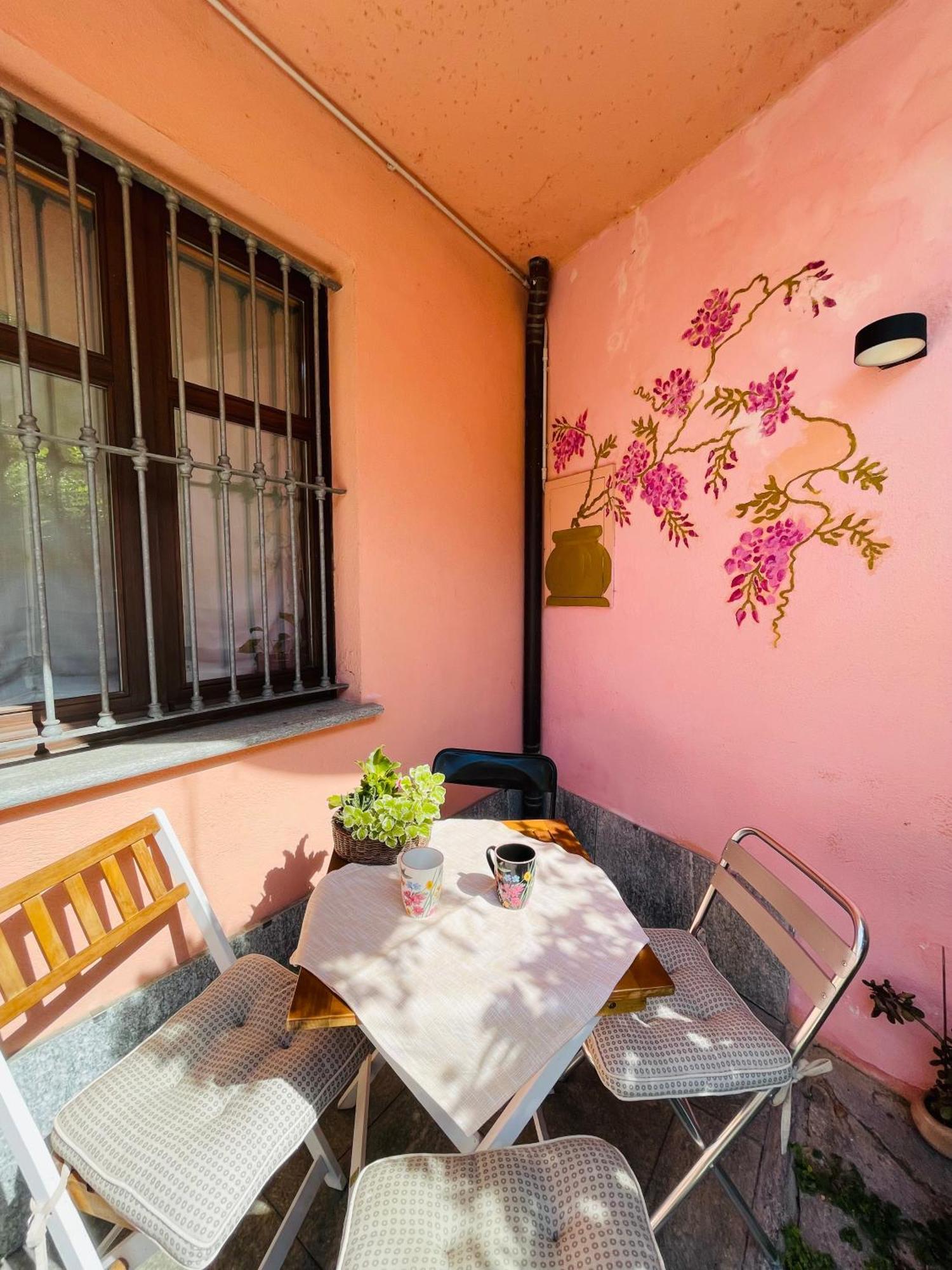 Casa Caroli, Charme E Comfort Nel Cuore Di Alba Екстериор снимка